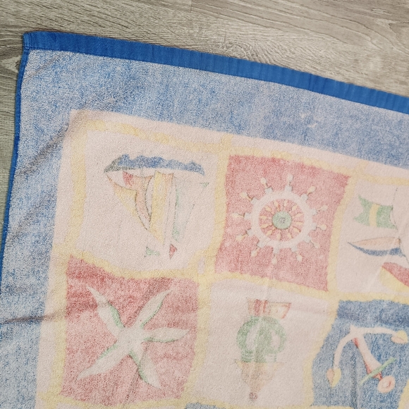 90s VINTAGE Flag Beach Pool Towel Nautical Sailboat Wheel Anchor - Picture 9 of 10